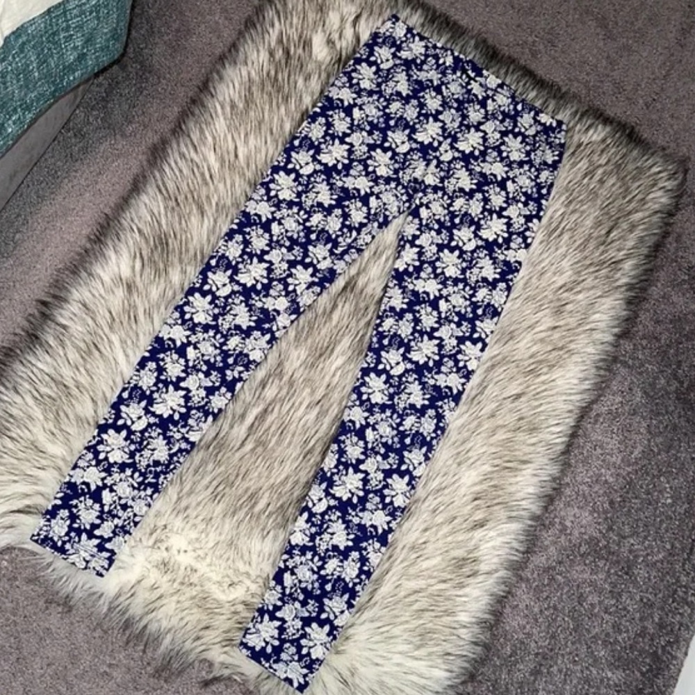 NWOT Forever 21 Cotton Floral Print Leggings, Small